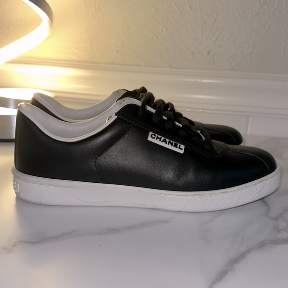 Chanel uniform sneakers - Picture 3 of 6
